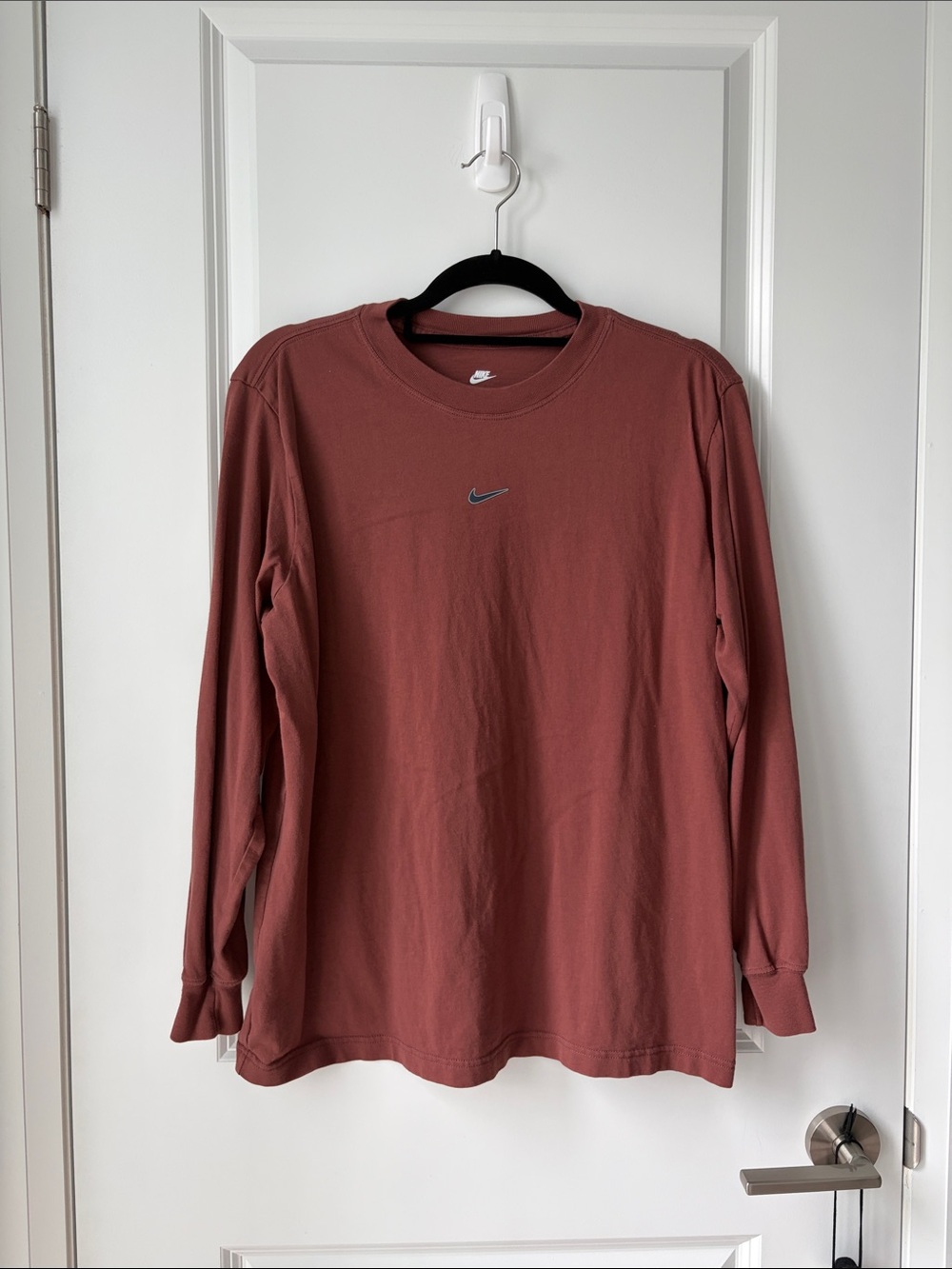 Nike Long-Sleeve Crew Tee - Rust Red